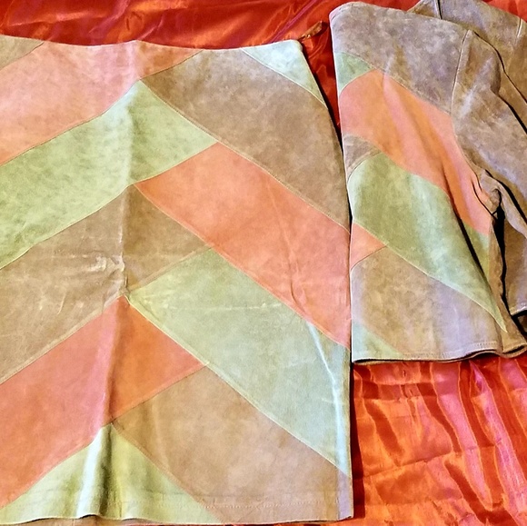 Patti Labelle suede suit - Picture 4 of 5